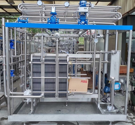 কাস্টমাইজড 500-20000L/H প্যাস্টুরাইজার মেশিন পিএলসি 500-20000L/H স্টেরিলাইজার সহ আপেল / কমলা / নারকেল প্রক্রিয়াকরণ লাইন জন্য SUS304/316