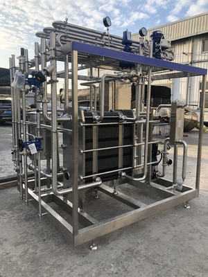 কাস্টমাইজড 500-20000 L/H পেস্টুরাইজার জন্য কমলা / আপেল / নারকেল রস প্রক্রিয়াকরণ লাইন পেস্টুরাইজেশন মেশিন