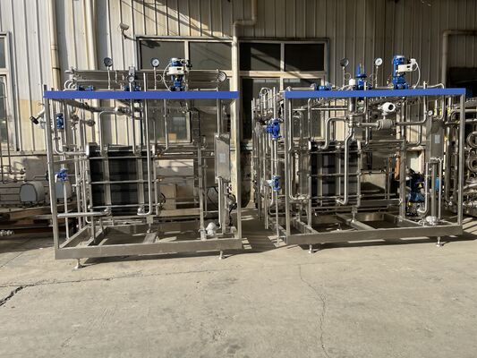 1000L Pasteurizer Machine With PLC For Milk / Yogurt / Fruit Juice Processing Line SUS304/316
